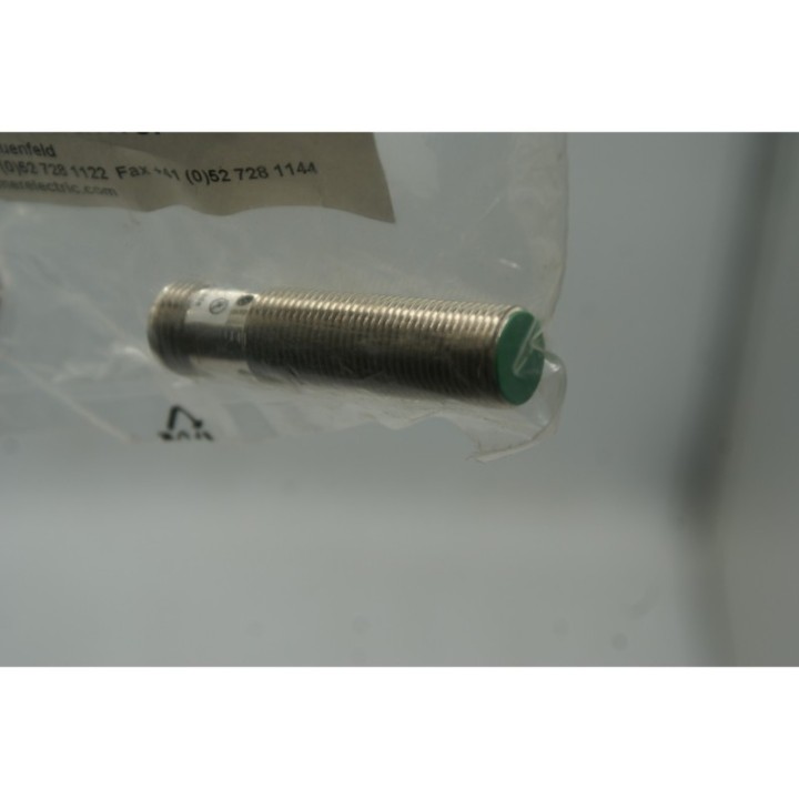 Baumer BAUMER IFRM 12P1701/S14L Inductive sensor
