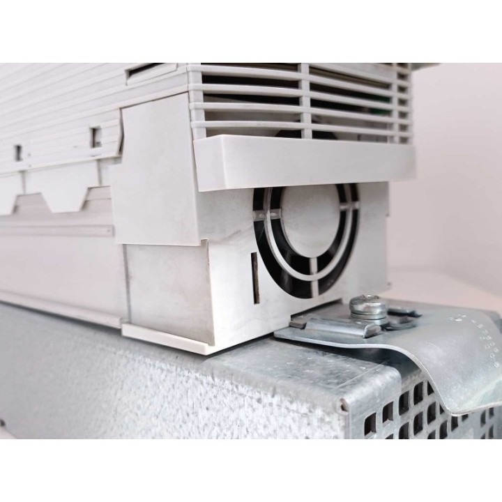 LENZE E82EV552P4C200