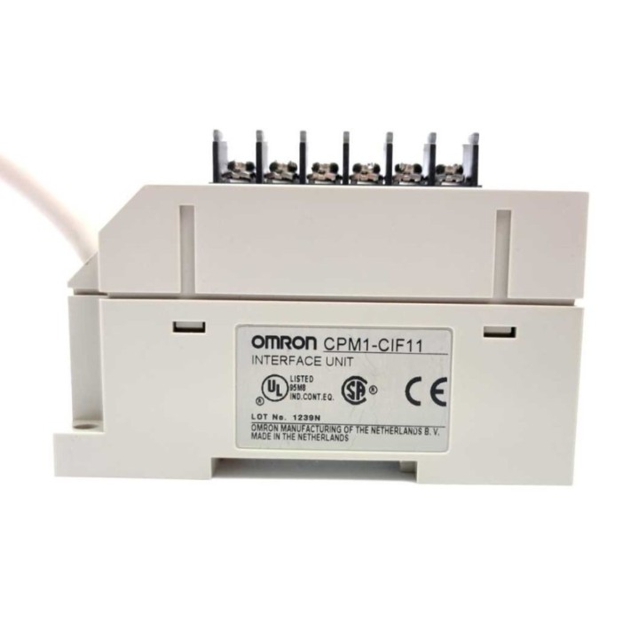 OMRON CPM1CIF11