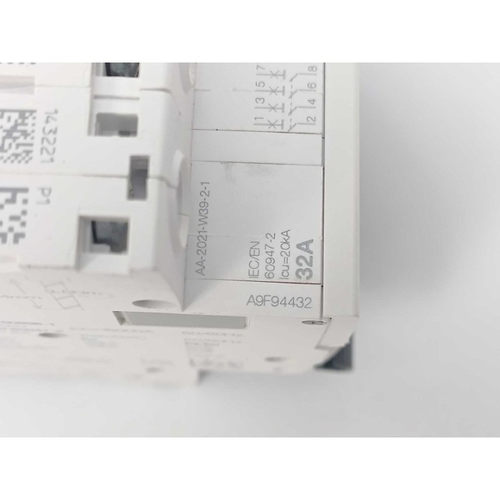 Schneider Electric A9F94432