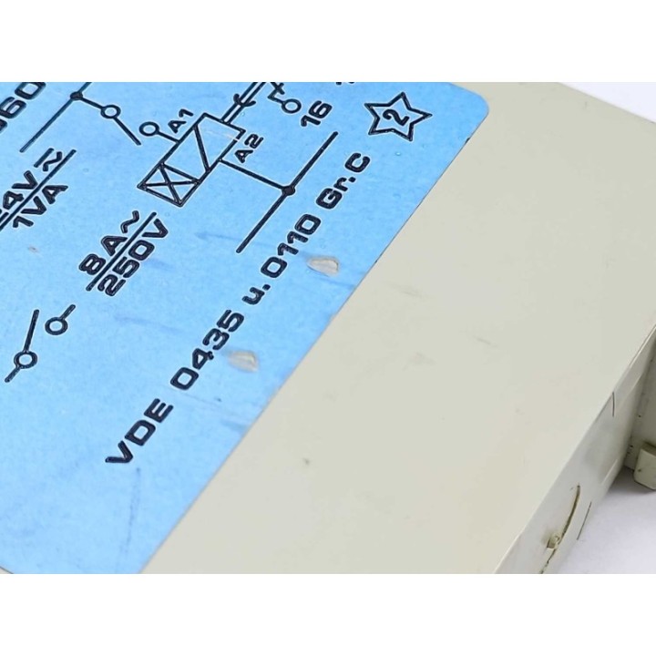  UA05924060 / UA 05 924 060