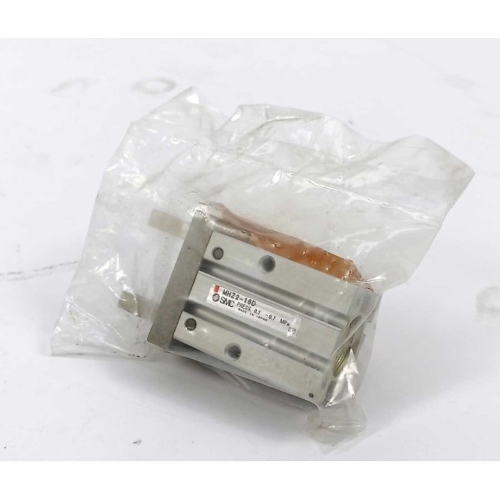 SMC Pneumatics MHZ2-16D