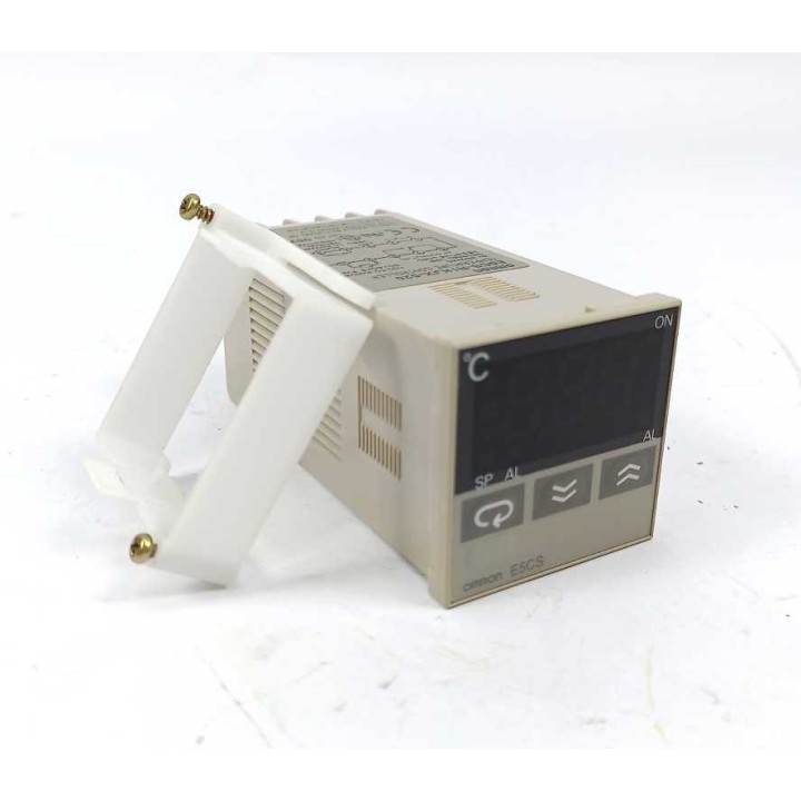 OMRON E5CS-R1KJX-520