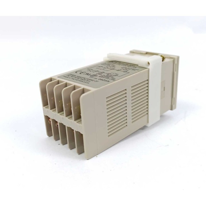 OMRON E5CS-R1KJX-520