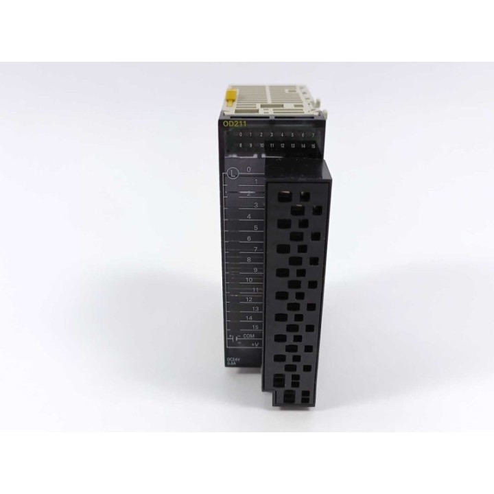 OMRON CJ1W-OD211