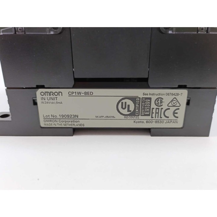  CP1W-8ED