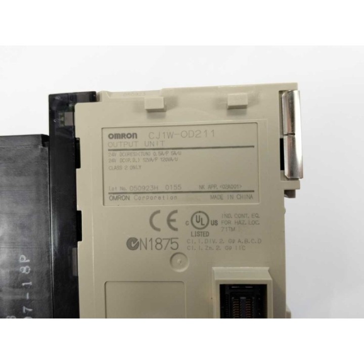 OMRON CJ1W-OD211