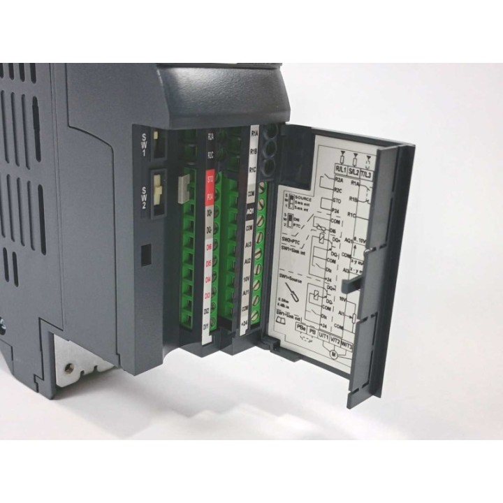 Schneider Electric ATV320U07M2B