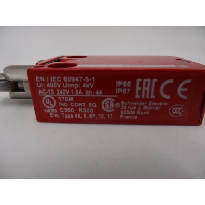 Telemecanique Telemecanique XCSM3902L5 240V AC