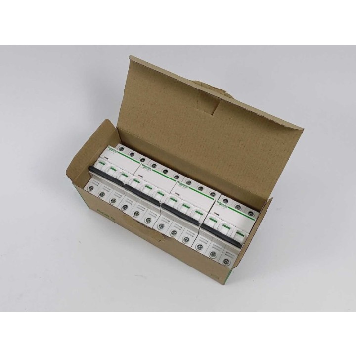 Schneider Electric A9F04306