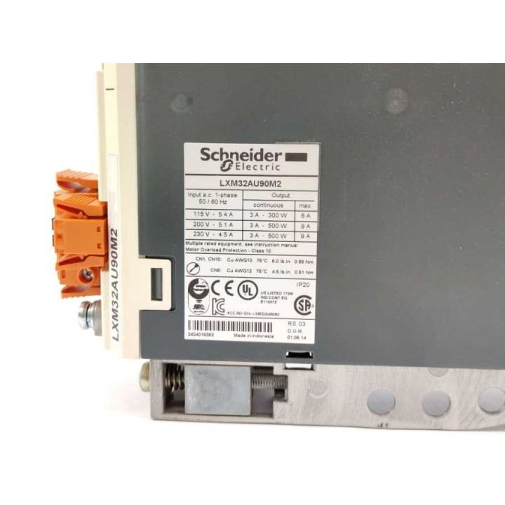 Schneider Electric LXM32AU90M2
