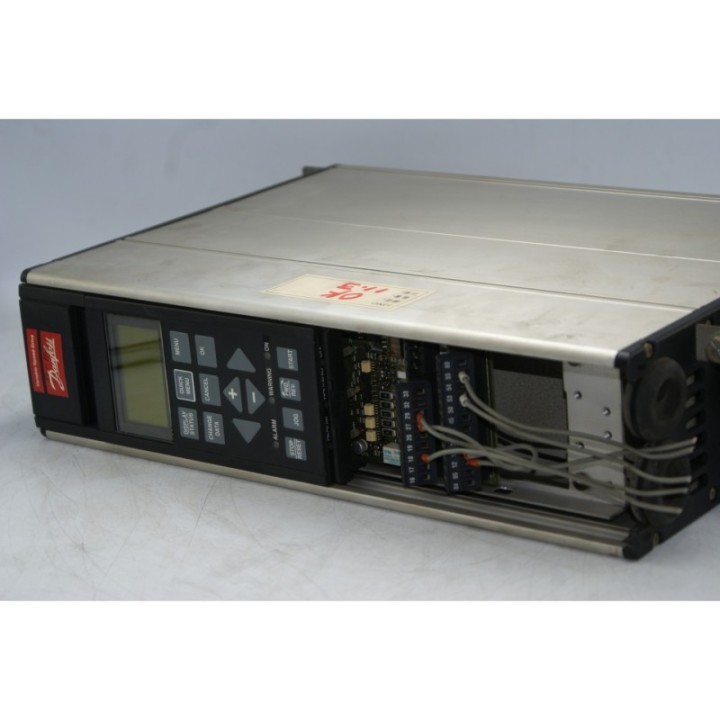 DANFOSS Danfoss VLT5002PT5B20STR3D0F00A00
