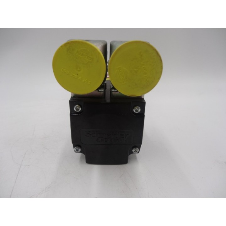 SCHNEIDER ELECTRIC  Schneider Electric SH30552P12A2000