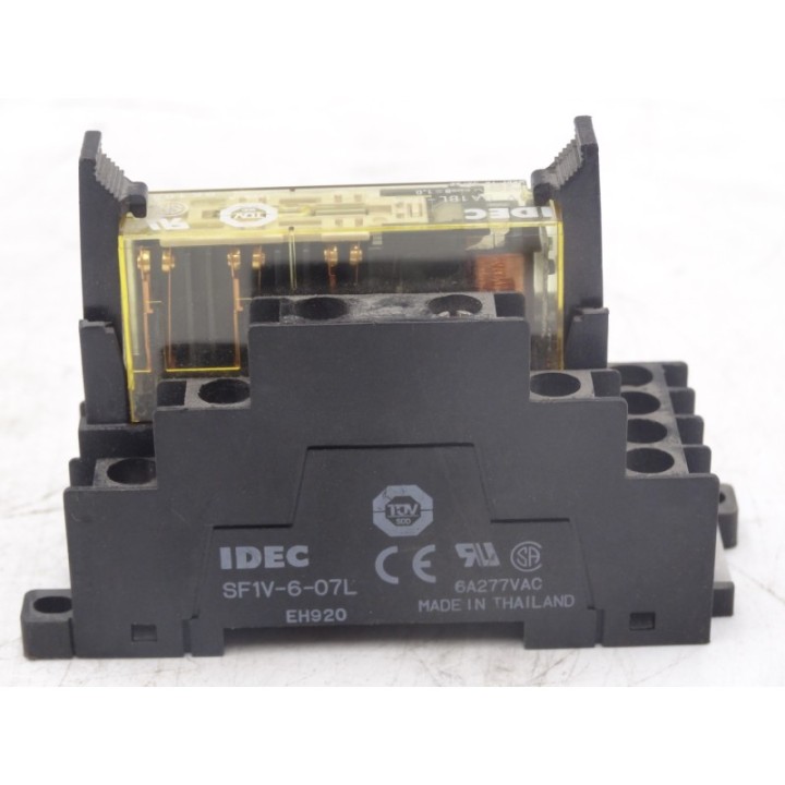 IDEC IDEC 1V-5A1BL-D24 + gniazdo SF1V-6-07L