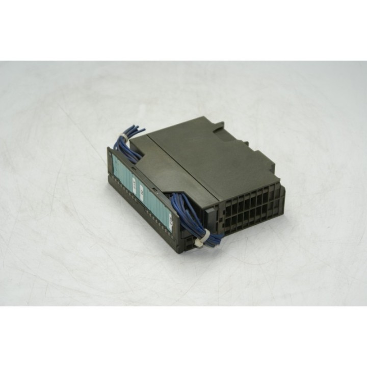 SIEMENS  SIMATIC S7 6ES7322-1BH01-0AA0