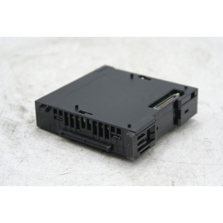 KEYENCE KEYENCE CORPORATION KV-7000C