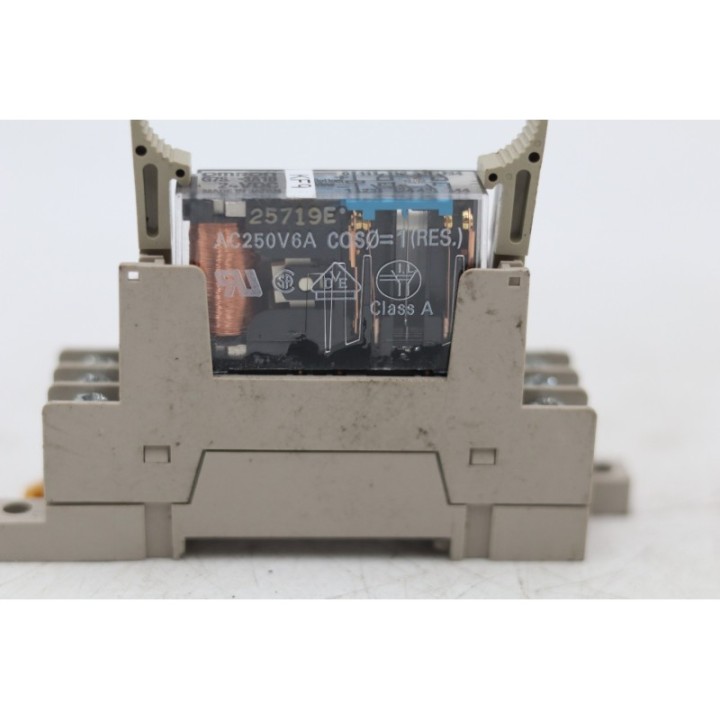 Omron Omron G7S-3A1B + gniazdo P7SA-10F-ND
