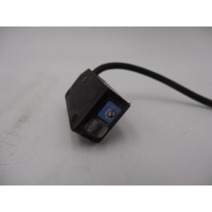 KEYENCE Keyence PZ-M62P 24V