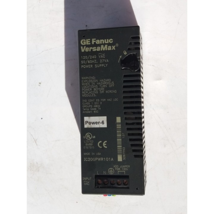 FANUC GE Fanuc Seria VersaMax IC200PWR101A - uszkodzony