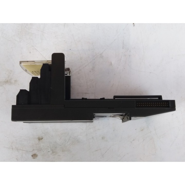 FANUC GE Fanuc Seria VersaMax IC200CHS022A