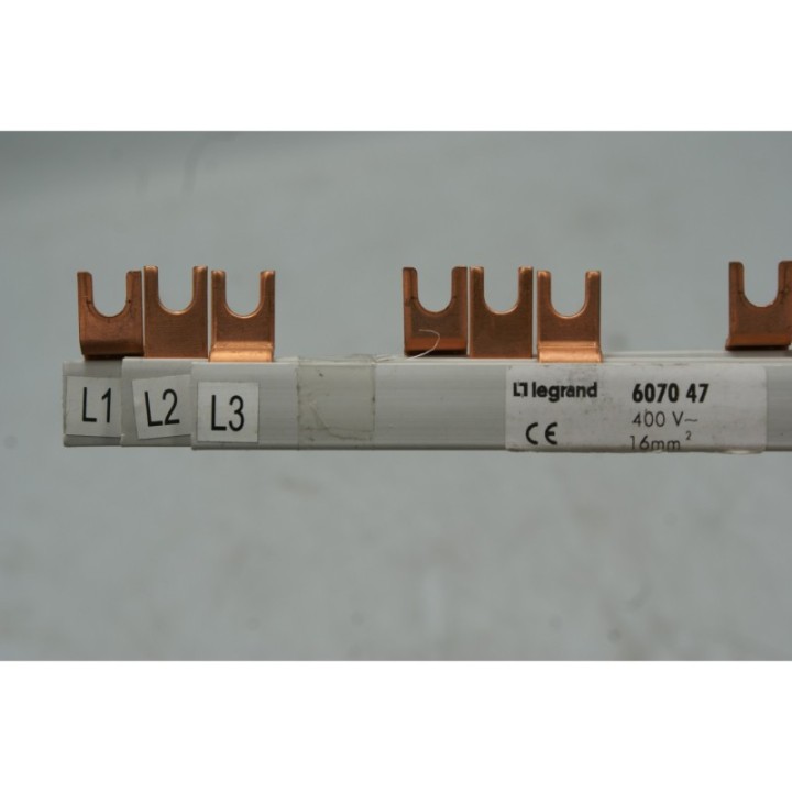 Legrand Legrand 6070 47 L1 L2 L3