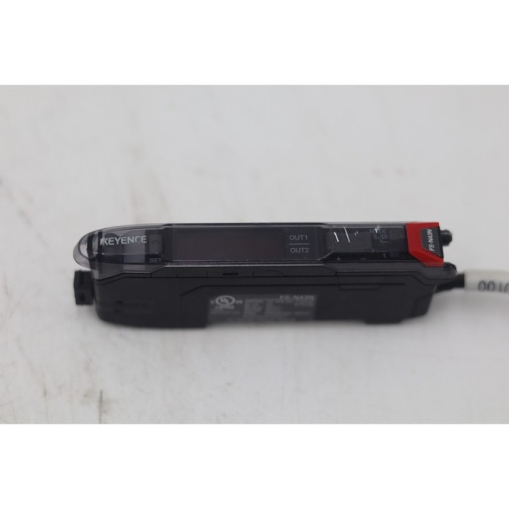 KEYENCE Keyence FS-N43N  10-30V DC