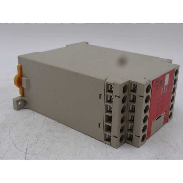 Omron OMRON SG G9SA-301