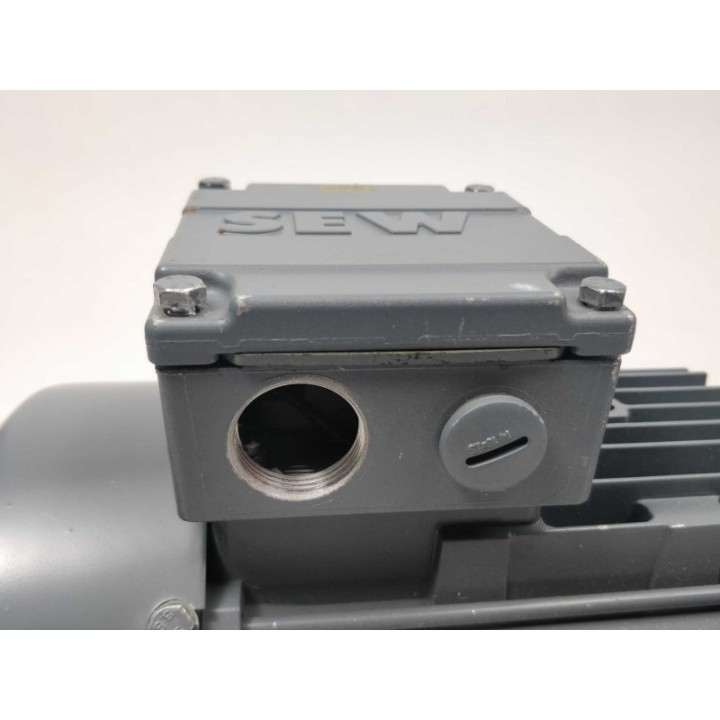 SEW-EURODRIVE SA37 DT80K4/TH