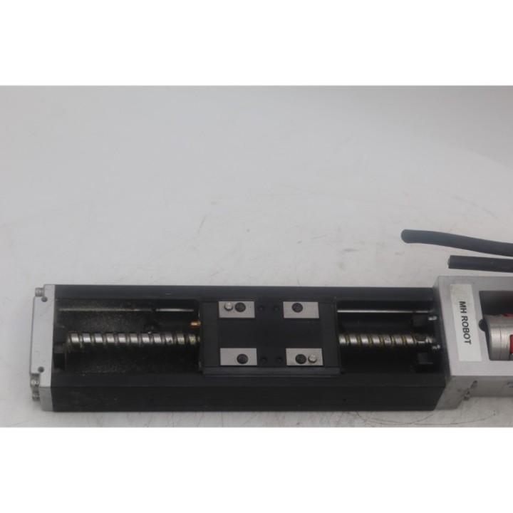 FESTO Festo EGSK-33-100-6P-H + Yaskawa SGM7J-01A7A6C