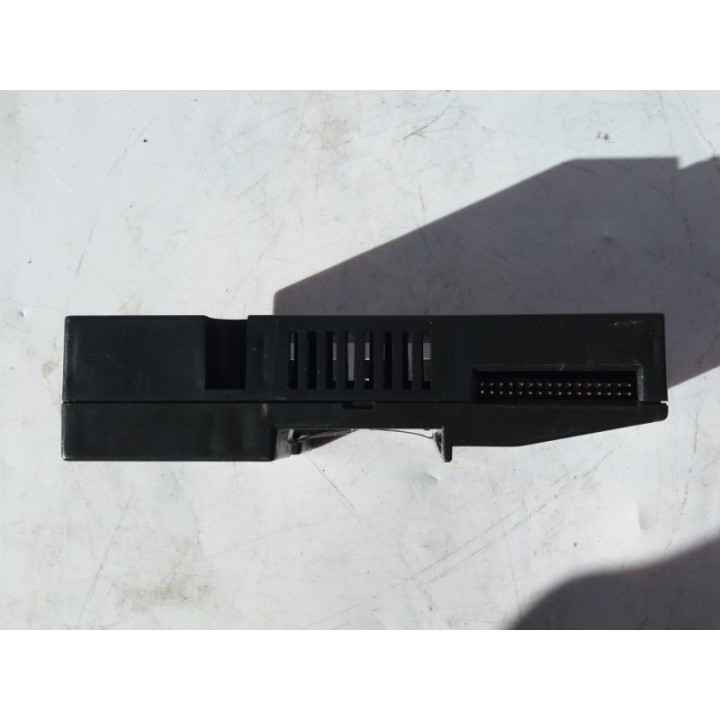 FANUC GE Fanuc Seria VersaMax IC200CPU001-KK