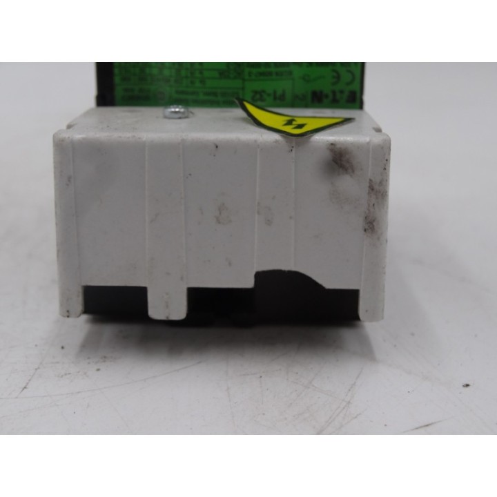 Eaton P1-32