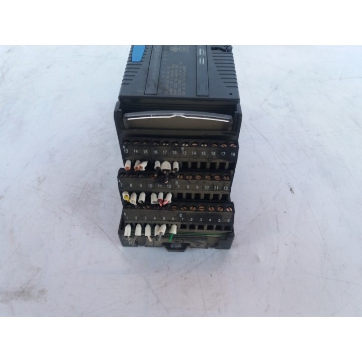 FANUC GE Fanuc Series VersaMax IC200MDL640E