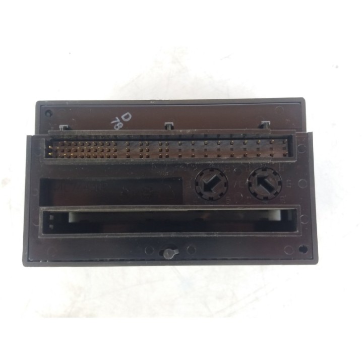 FANUC GE Fanuc Seria VersaMax IC200MDL640F