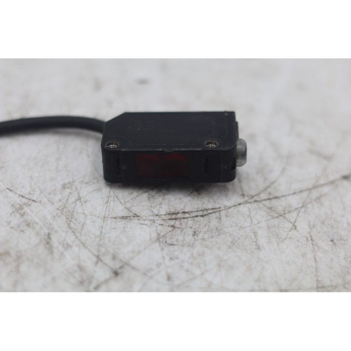 KEYENCE Keyence PZ-M62P 24V