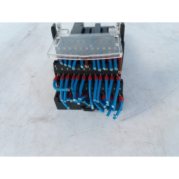 FANUC GE Fanuc Seria VersaMax IC200CHS022M