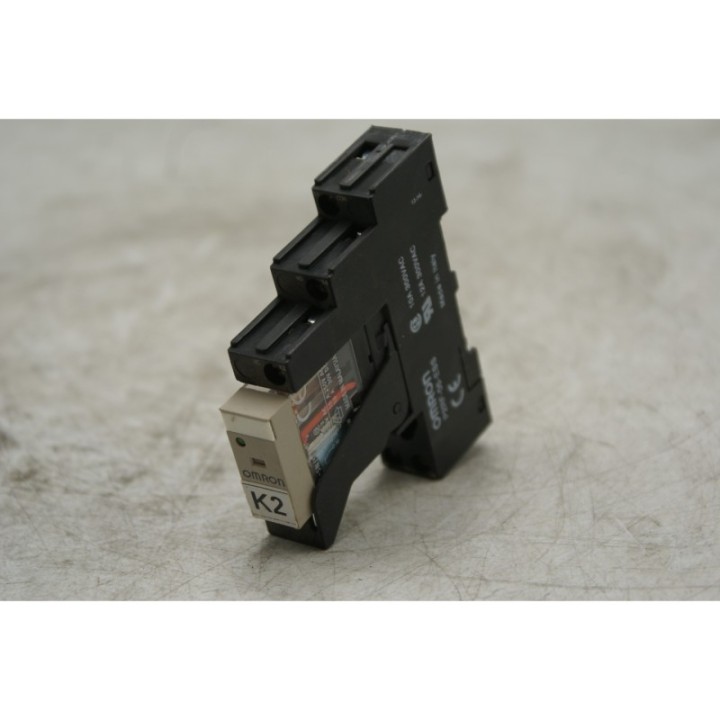 Omron OMRON P2RF-05-ESS 300VAC