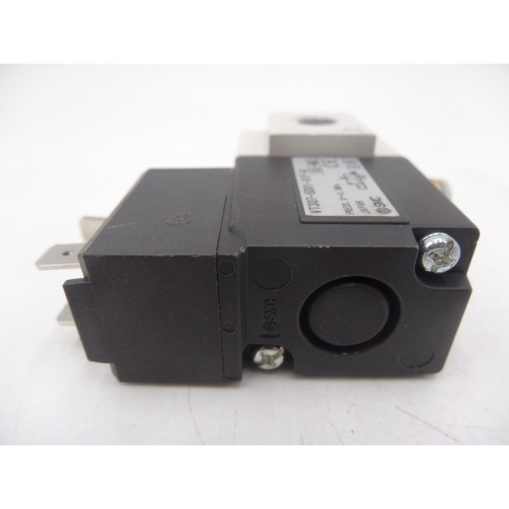 SMC SMC VT307-5D01-01F-Q DC24V