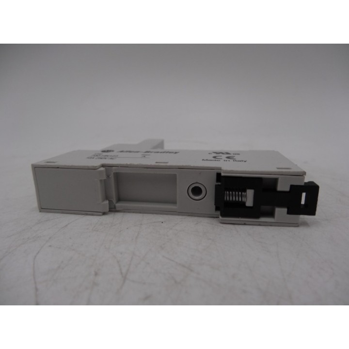 Allen-Bradley Allen-Bradley 700-HN123 250V AC