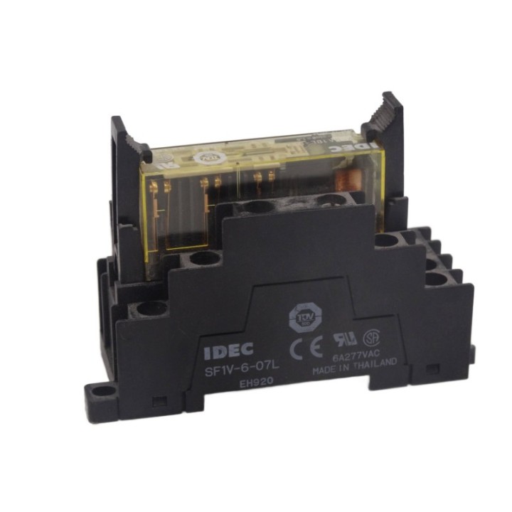 IDEC IDEC 1V-5A1BL-D24 + gniazdo SF1V-6-07L