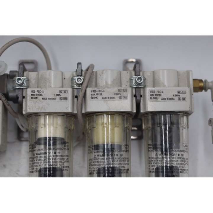 SMC SMC AF20-F01C-A + AFM20-F01C-A + AFD20-F01C-A + VX210AZ3AA