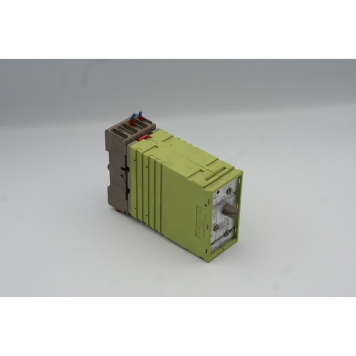 MULTICOMAT Multicomat RS 121/UFK