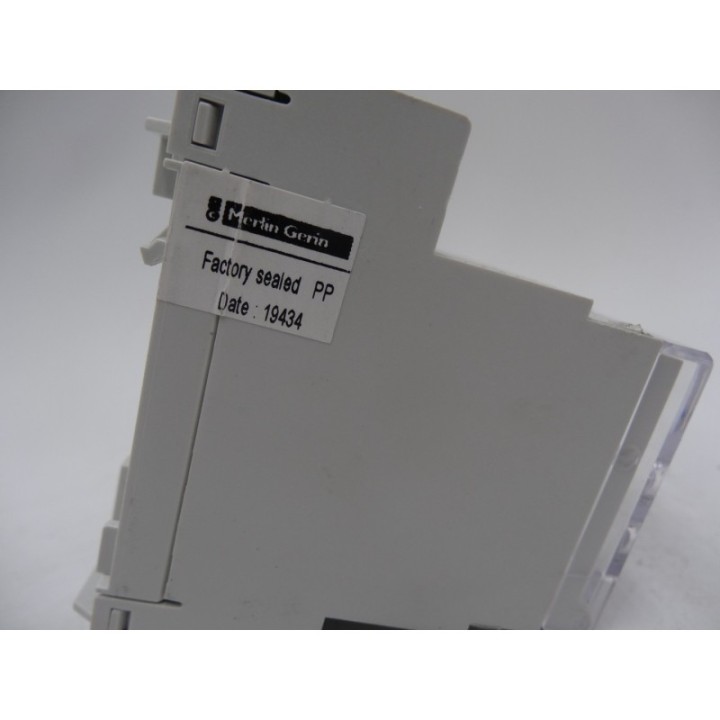 SCHNEIDER ELECTRIC  Schneider Electric RH99M