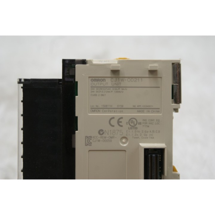 Omron OMRON Output Unit CJ1W-DD211