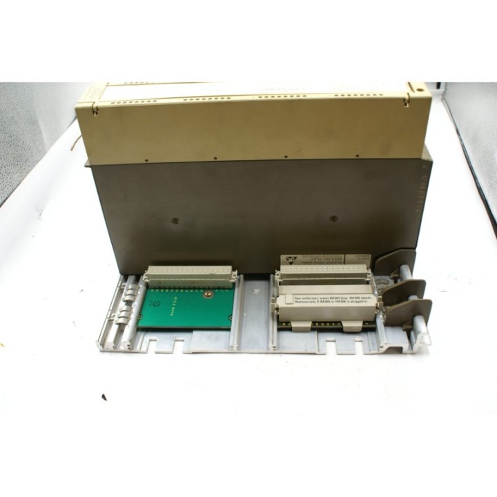 SIEMENS Zestaw Siemens SIMATIC S5 6ES5: 1x 951-7LB21, 2x 430-7LA12, 1x 430-7LA11, 2x 451-7LA11, 1x 943-7UB11, 1x 525-3UA21