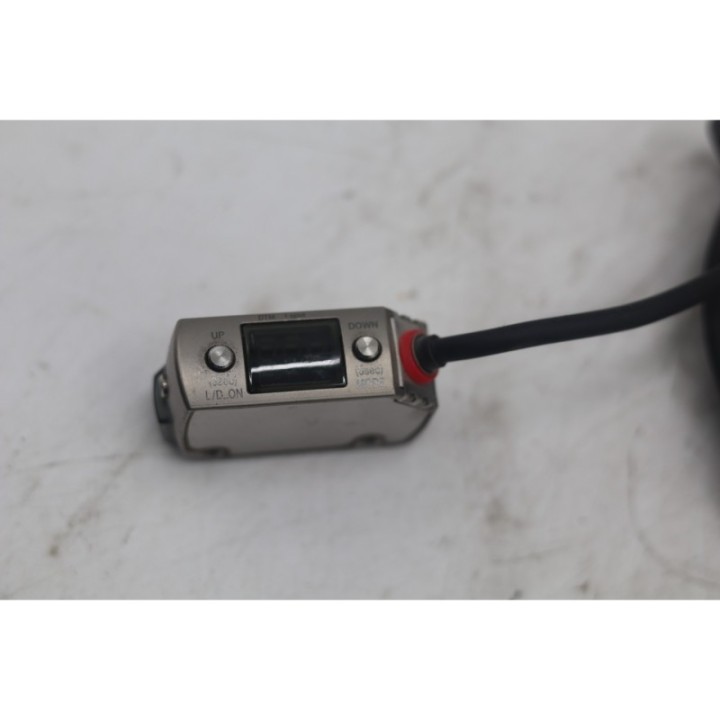 KEYENCE Keyence LR-ZH500N + kabel