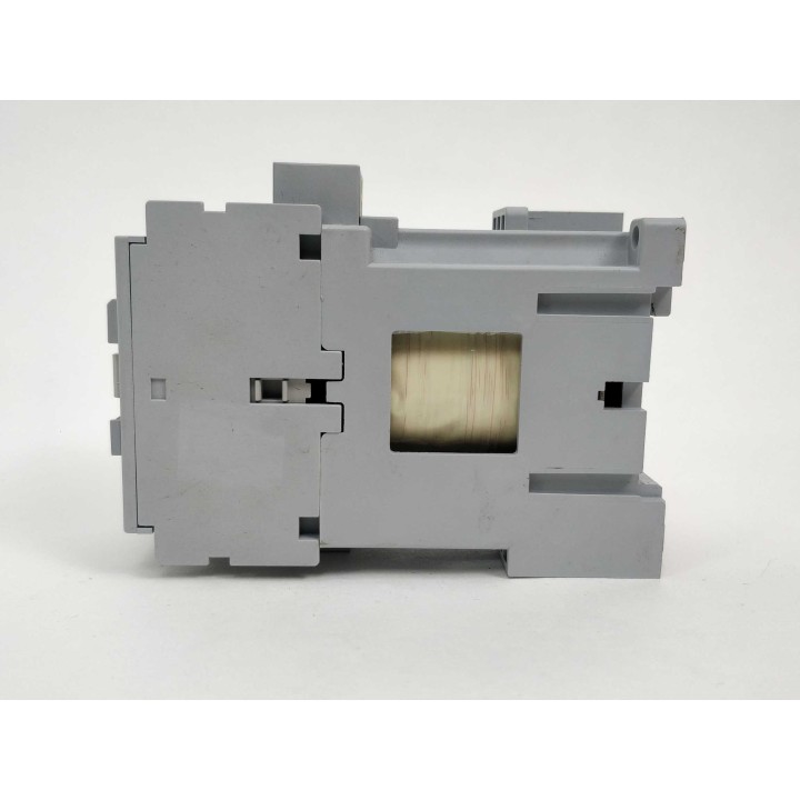 Allen-Bradley 100-C09D*10