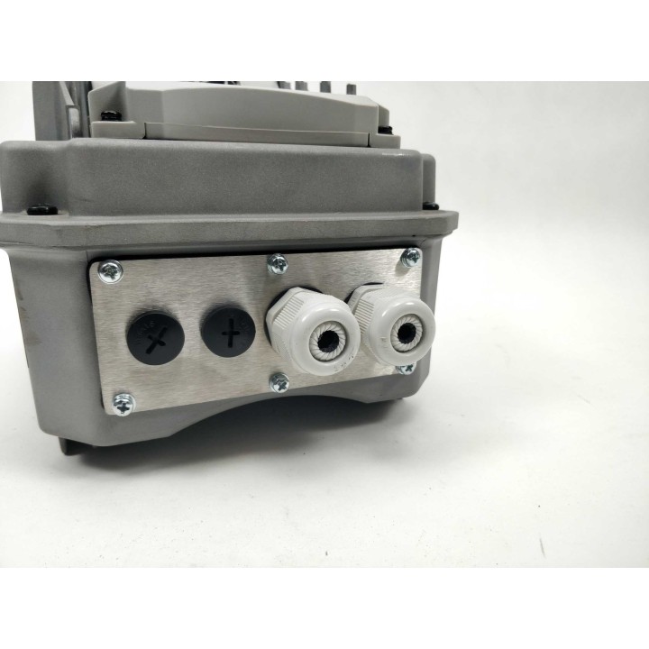 EURA DRIVES ELECTRIC CO., LTD EM30-0015T3J1