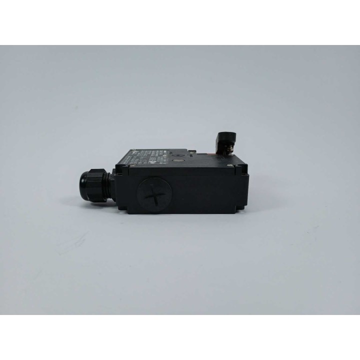 OMRON Corporation D4NL-1CFG-B