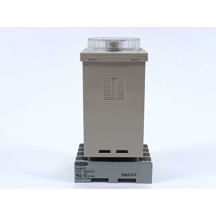 OMRON Corporation E5C2-R20J