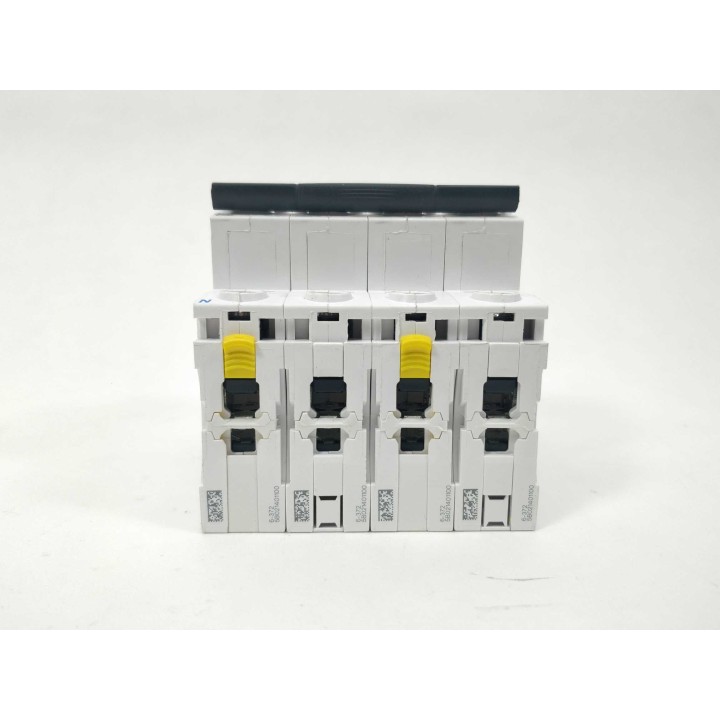 Schneider Electric A9F04702